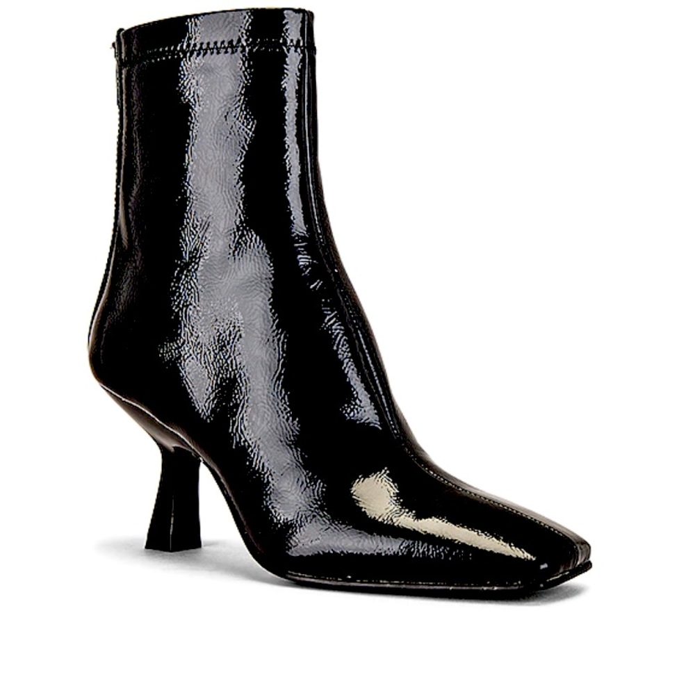 Steve Madden Ankle bootie Patent leather sz 6 NEW